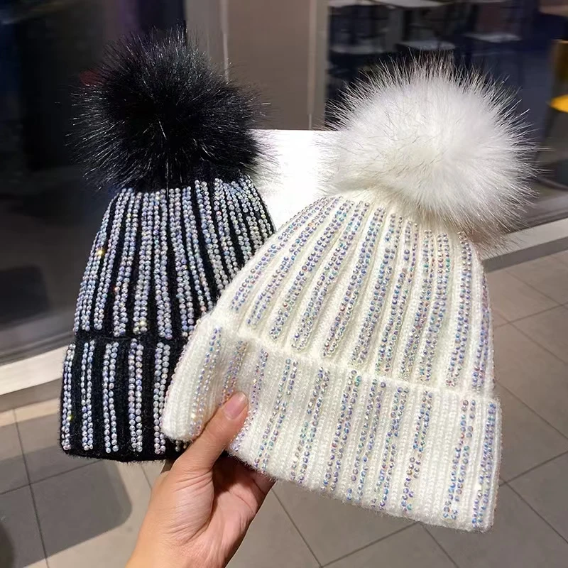 Rhinestone Fur Ball Ladies Knit Sweater Hat Ladies Winter Fashion Shiny Reflective Beanie Outdoor Warm Thick Knit Hat