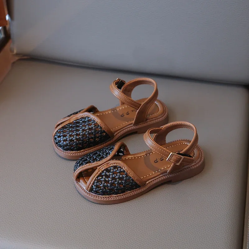 

2025 Mix Color Braided Design Children Sandals Girls Shoes Fashion Suitable Cut-outs Sandals Student Daily Footwear