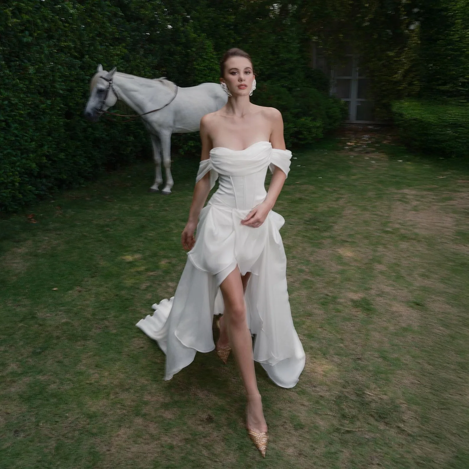 Customized Elegant White Wedding Dress Off Shoulder High Low Bridal Gown Corset Charmeuse A-Line Dress Elopement Dress For Bride