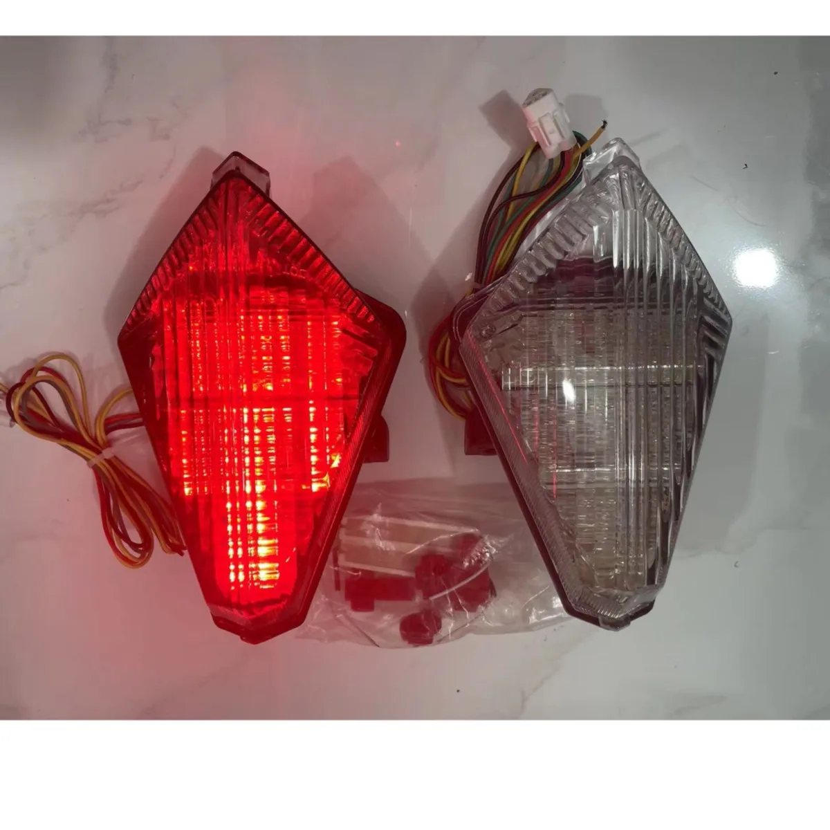 

Motorcycle LED Rear Tail Light Brake Taillight Turn Signal Light Stop Lamp Universal For YAMAHA YZF-R1 2007-08 TMAX S30 2012-14