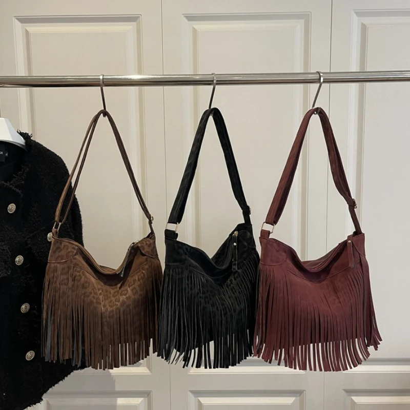 

New Women's Handbag Fashion High Quality Tassel Women's Shopping Bag Solid Color Versatile Large Capacity Girl Shoulder Bag