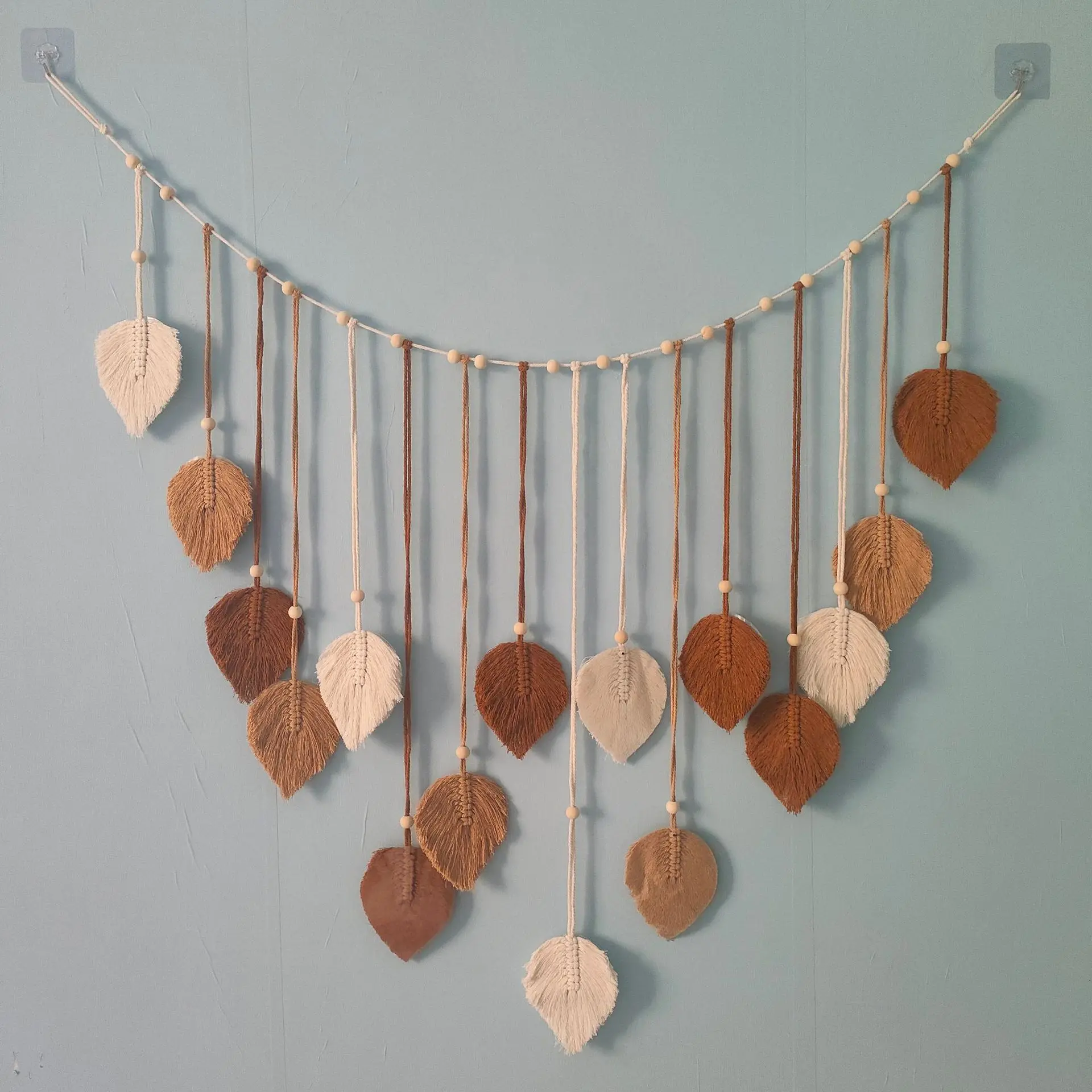Wall Hanging Macrame Leaves Tapestry Wall Hanging Decoration Handmade Woven Leaf Feather Wall Art Decor for Bedroom Living Room