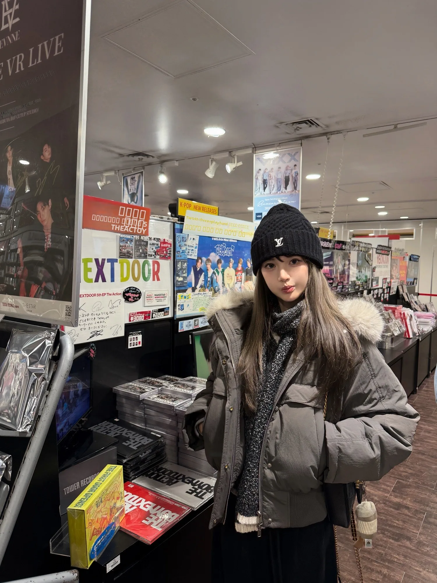 

Ceeyou Women's Parka Jaet Hooded Fur Collar 95 White Du down Winter Warm Casual Sle Nylon Material Zipper Closure