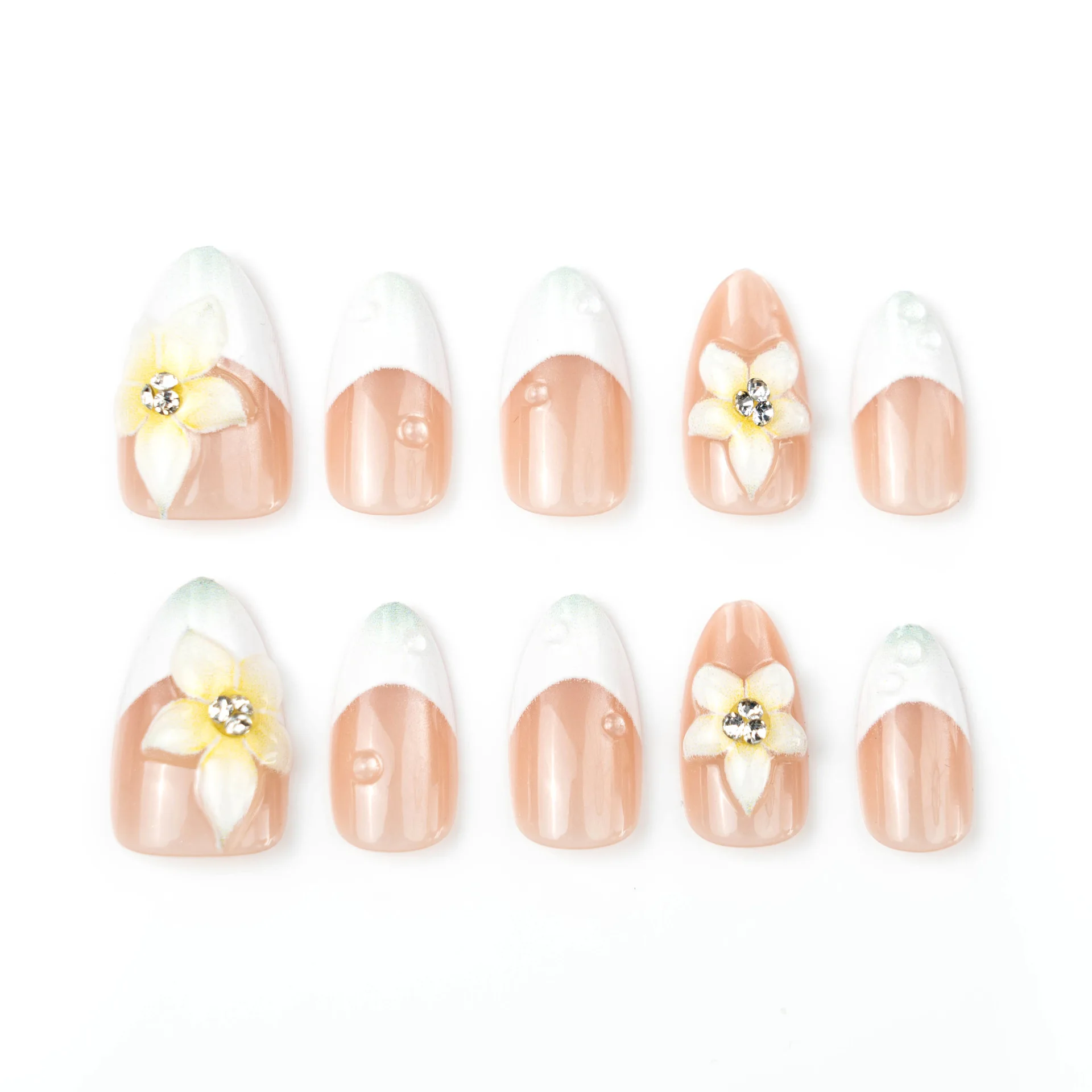 24PCS Luxus Süße 3D Blumen Press on Nails Mandel Weiß Französisch Design Künstliche Nägel Hand Gedruckt Strass High-End Nail art Set