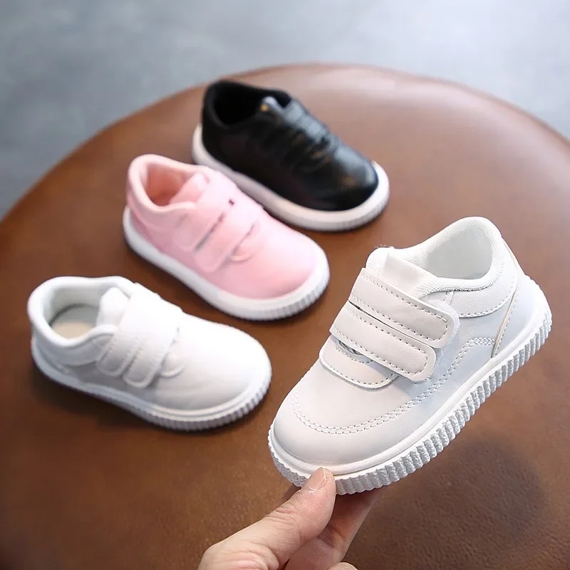 Kids Sneakers Girls Trainers Boys Shoes Children Leather Shoe s White Black School Running Shoes Pink Sports Shoes Flexible Sole