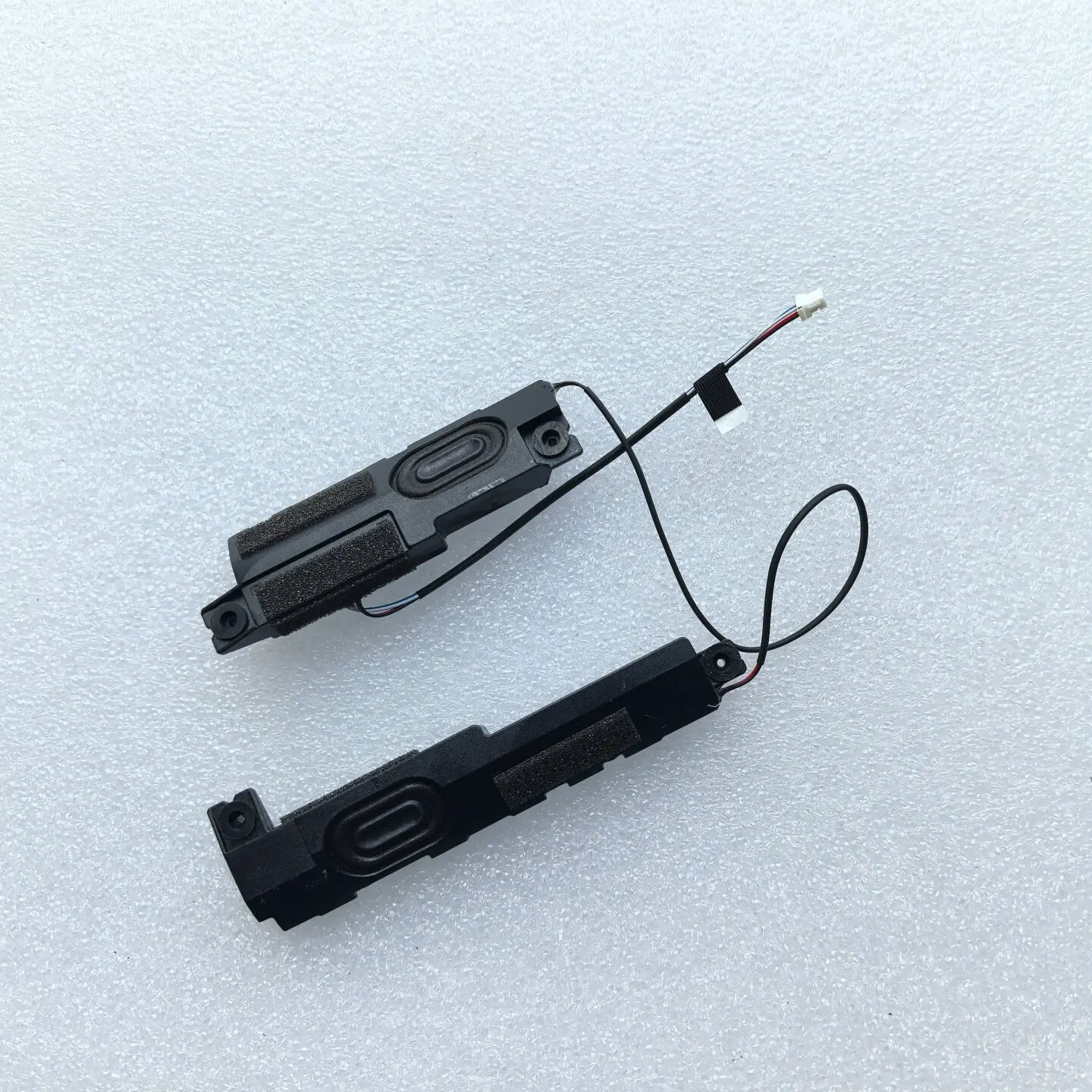 Brand New Original Speaker for Dell Latitude 3580 E3580, P/N: 0N06HN