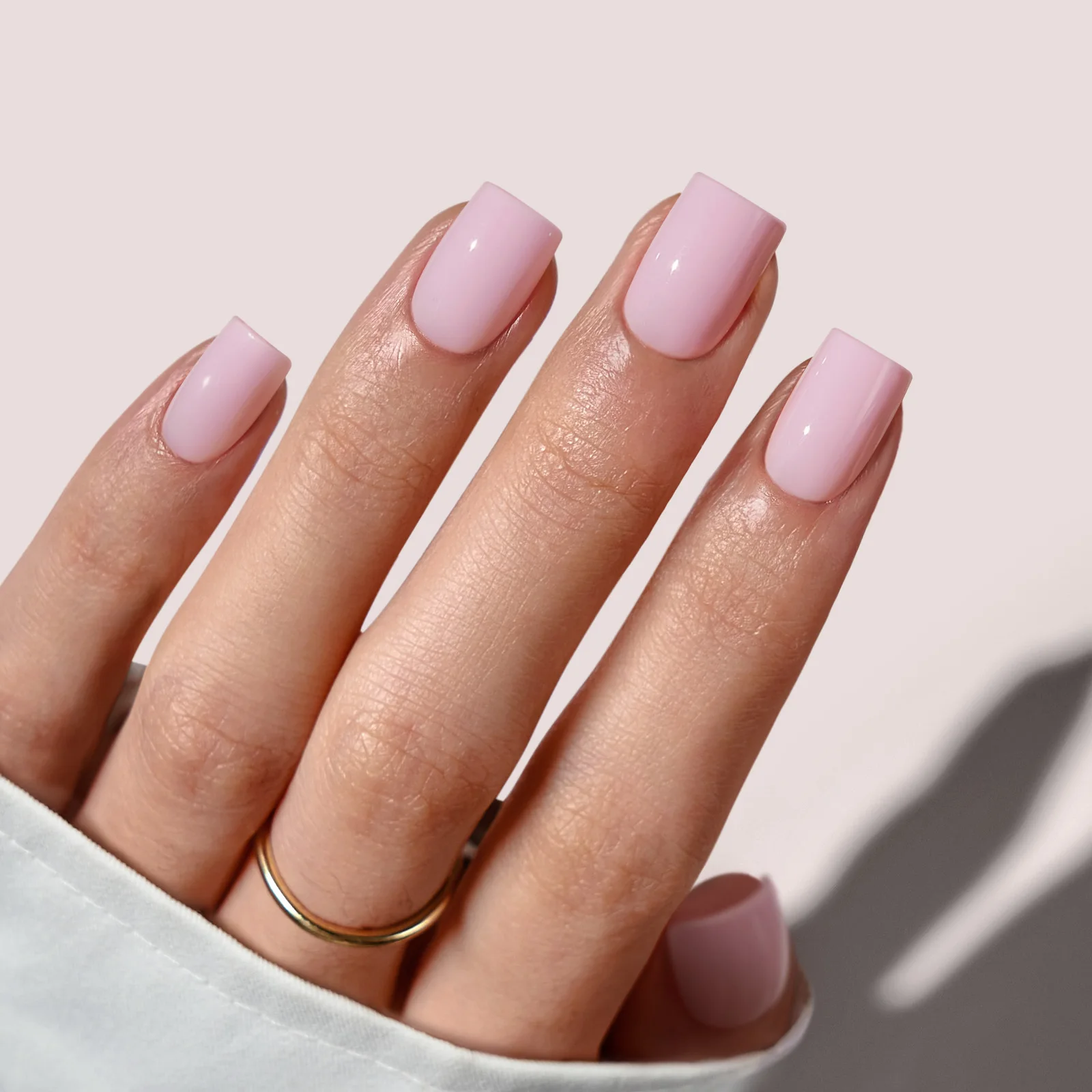 

Ladies' Favorite：Plain Solid Color Spring Summer Press on Nails Wholesale Short Square Reusable Soft Gel Pink Hand Made