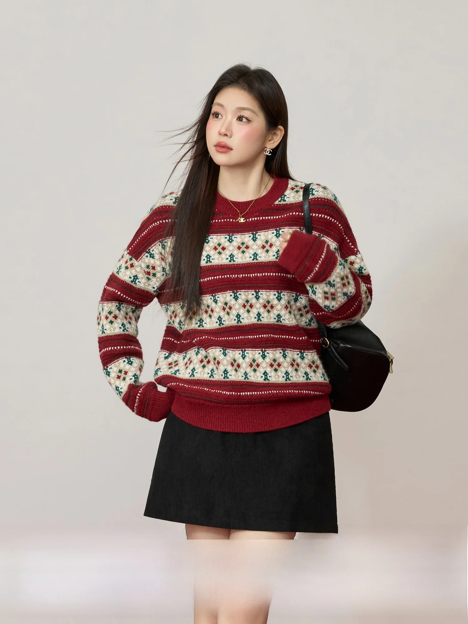 

Loose Cisas Red Women's Knitted Sweater Winter Warm Inner Wear Lazy Sle Large Size Retro Blue Language 2025 New Arrival