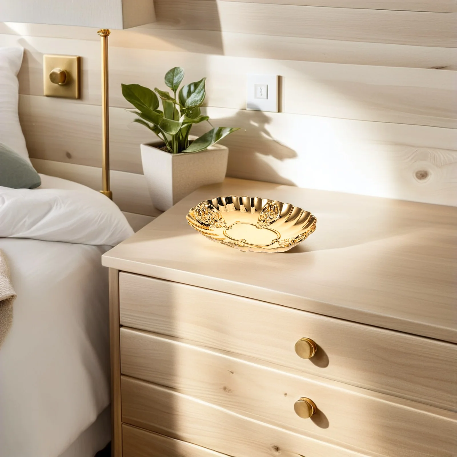 

European Jewelry Tray Dresser Trays for Bedroom Aesthetic Decorate Decorative Plate Golden