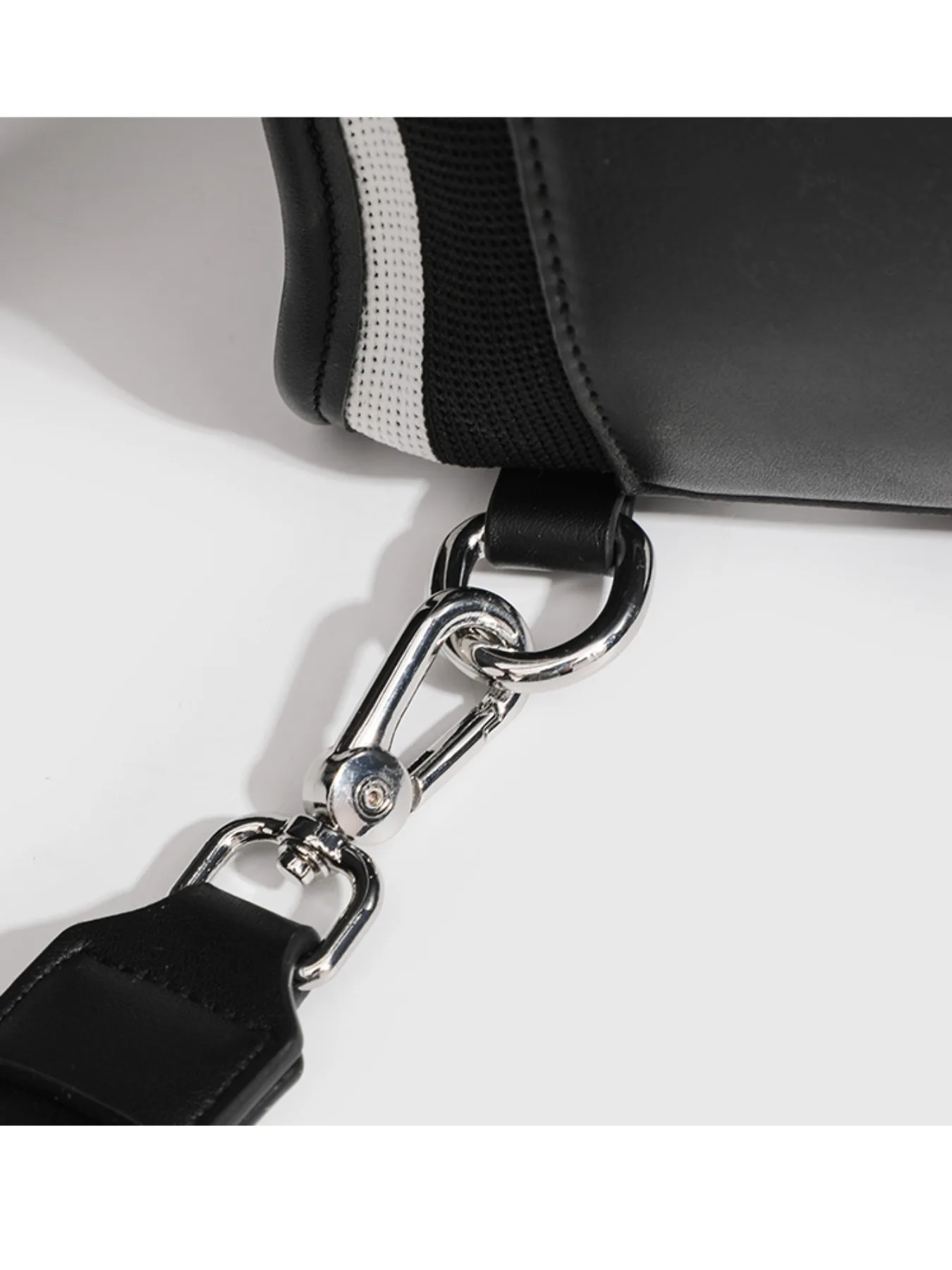 حقيبة ظهر للطلاب مخططة متعددة الاستخدامات من أكاديمية، حقيبة وسادة عصرية ذات سعة كبيرة