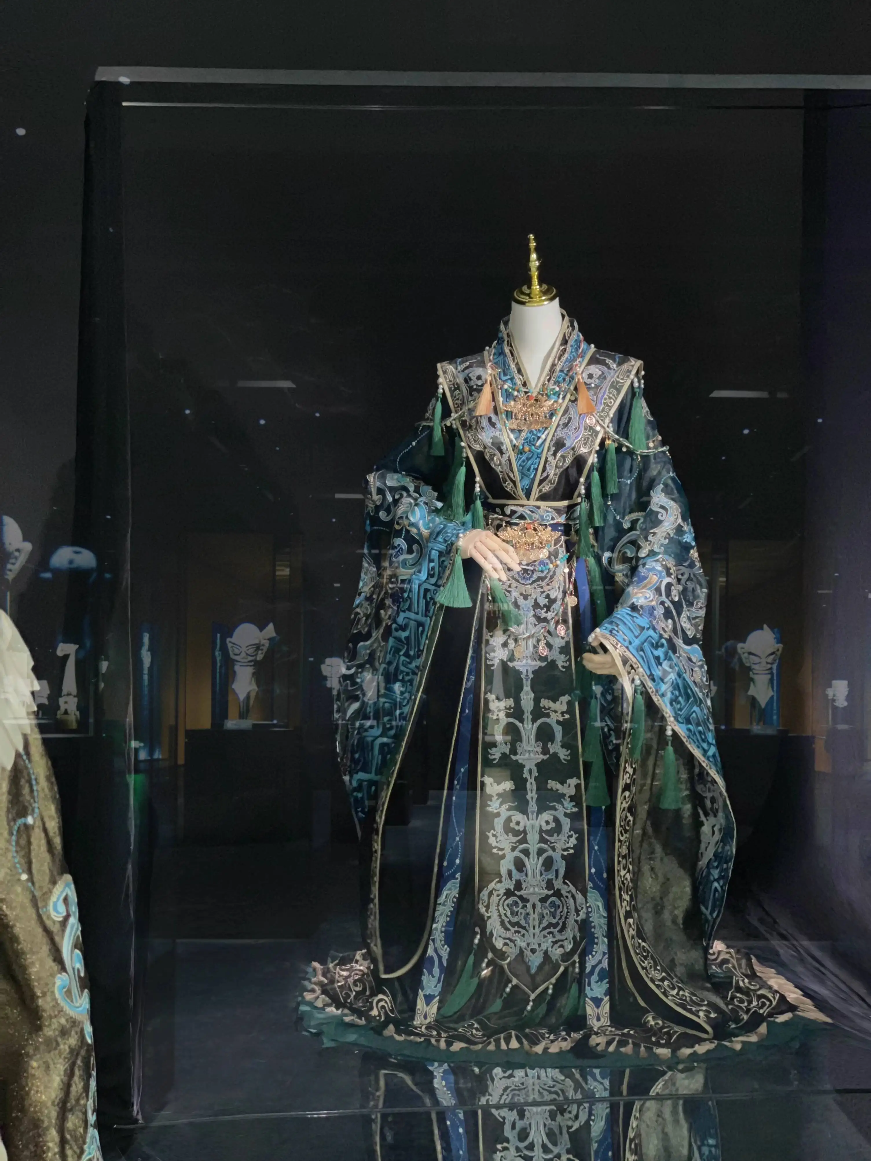 خريف جديد ثقيل التطريز البرونزية شجرة الله تحسين سلالات الشمالية والجنوبية الخصر طول مجموعة Hanfu