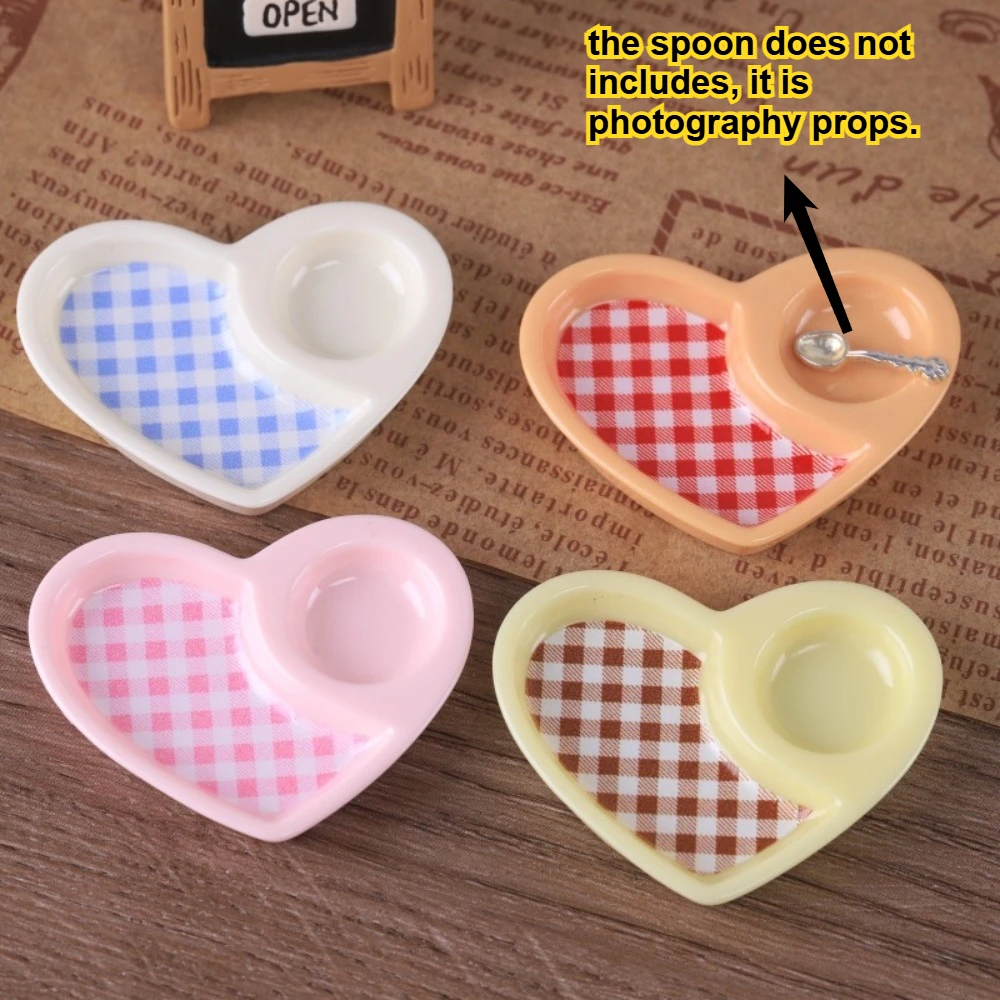 10Pcs Mixed Resin Heart Plate Miniature Divided Dish Cute Simulation Food Play DIY Dollhouse Toy Desktop Decoration Tiny Tray