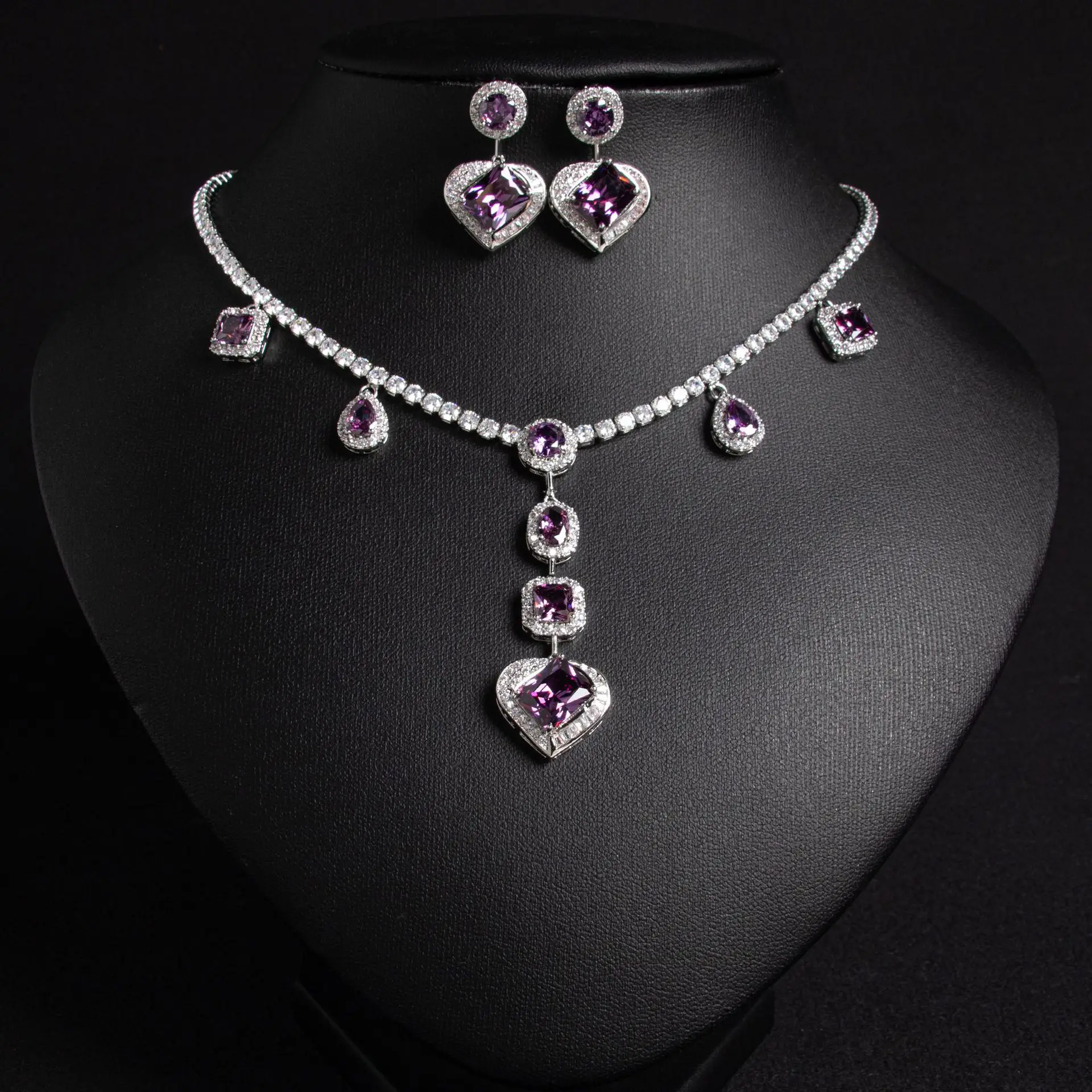 

Rich Feeling Love Drops Necklace Necklace Earrings Jewellery Accessories Women's Set Wedding Party Cocktail Party Prom M-150