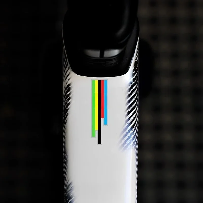 2 Stück UCI Champion Regenbogen Wasserdichte Vinyl-Aufkleber für Fahrradrahmen, Vordergabel & Lenker
