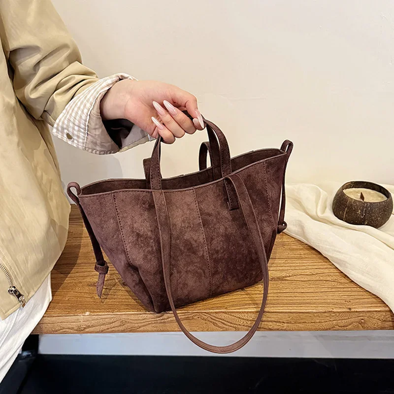 PU Leather Shoulder Bags for Women Luxury Designer Bucket Crossbody Bag Females Retro Large Capatiy Handbags and Purses
