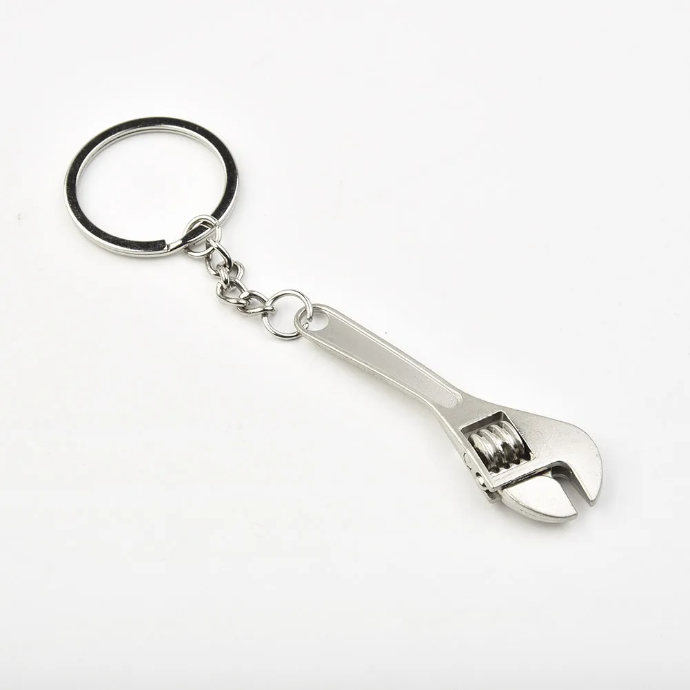 1pc Silver Keychain 11.7CM Car Metal Wrench Style Key Chain Creative Fashion Silver Compact Keychain Fashionable Cool Key Rings