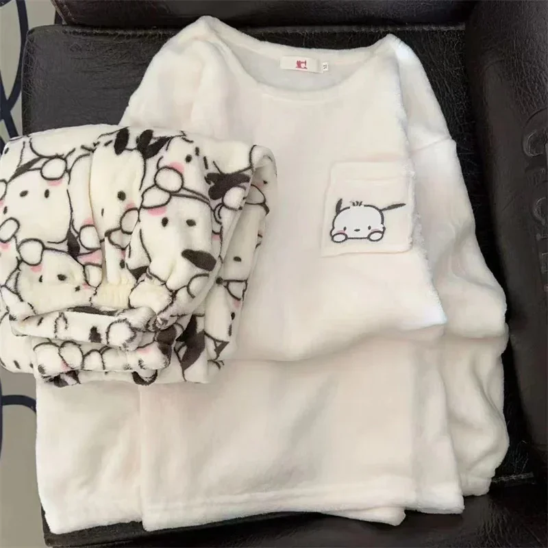 Sanrio Hello Kitty winter new pajamas coral fleece thickened fleece women's pajamas long-sleeved round neck loungewear set