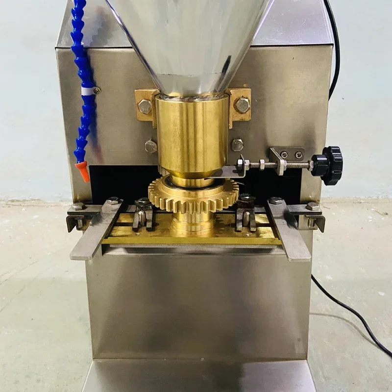 

Машина для производства круглых каналов из металлической стали, формовочная машина для производства спиральных каналов