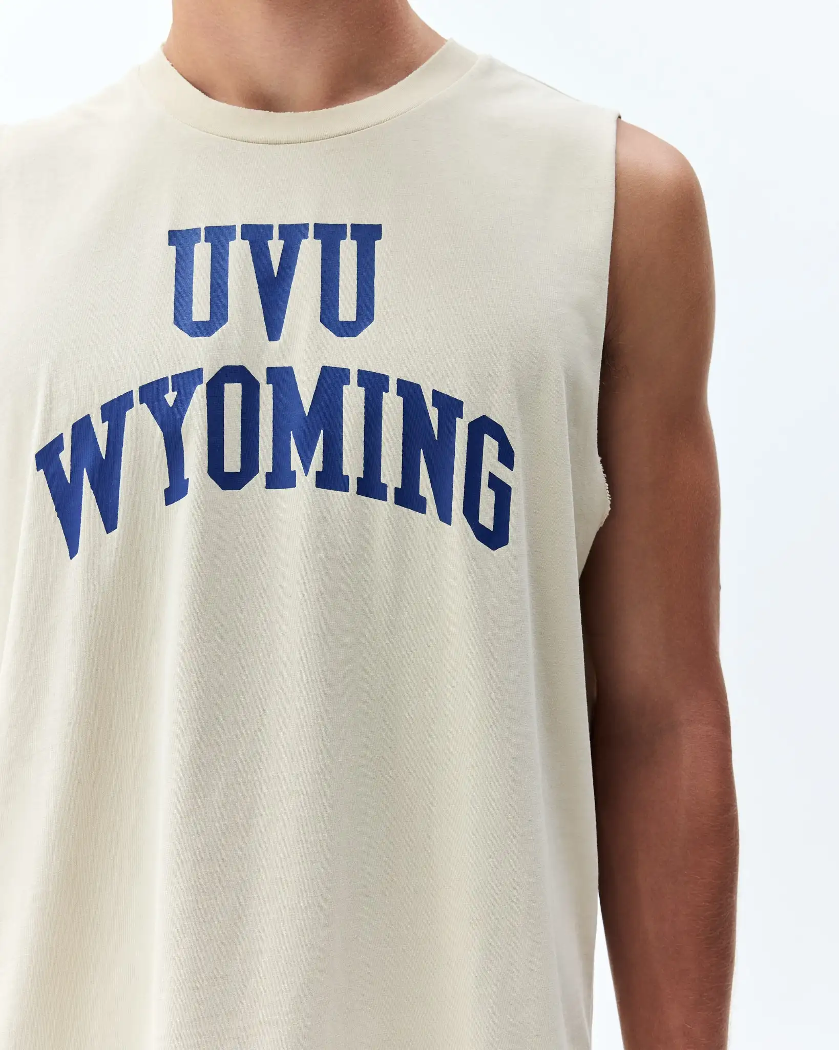 uvu-26ss-wyoming-cut-off-coleccion-limitada-camiseta-sin-mangas-de-color-blanco-roto-ligera-de-secado-rapido-y-transpirable-unisex-ideal-para-correr-y-hacer-ejercicio