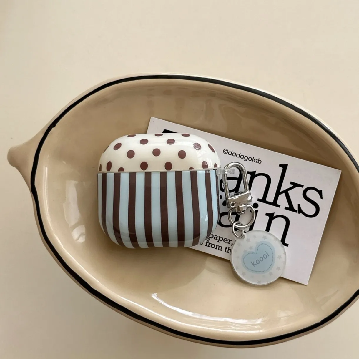 Blau und braun gestreifte Polka Dot + runde hängende Kopfhörerhülle, geeignet für Apple für Airpods Pro3 Hülle/Für Airpods4 Hülle/Für Airpods3 Hülle/Für Airpods2 Hülle Modische Damen Kopfhörerhülle