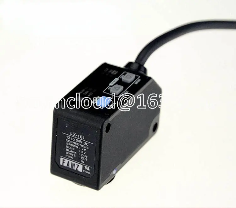 

Digital Display Sunx Shenshi 3-color Led Color Code Sensor LX-101 Photoelectric Sensor ULX101