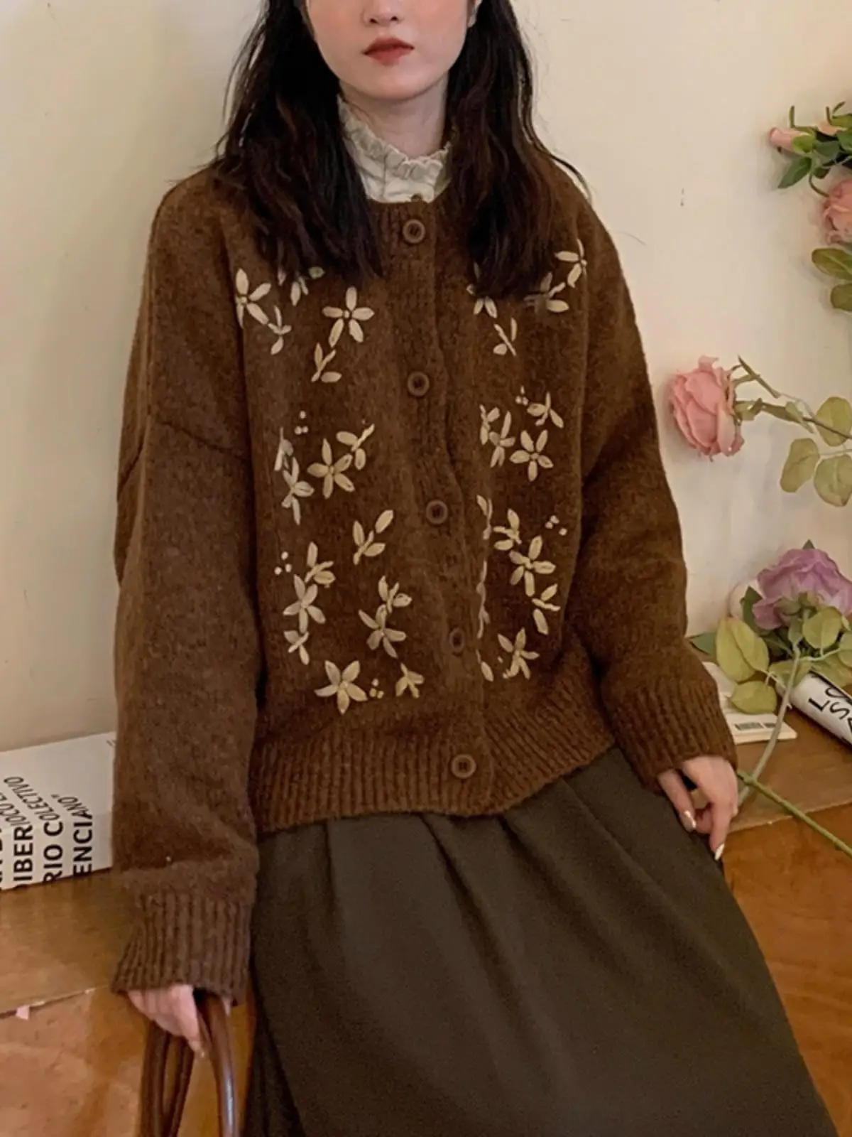 

Retro Green Embroidered Sweater Cardigan For Women Spring Autumn New Style Soft Fit Slim Flower Single Breasted Knitted Sweater