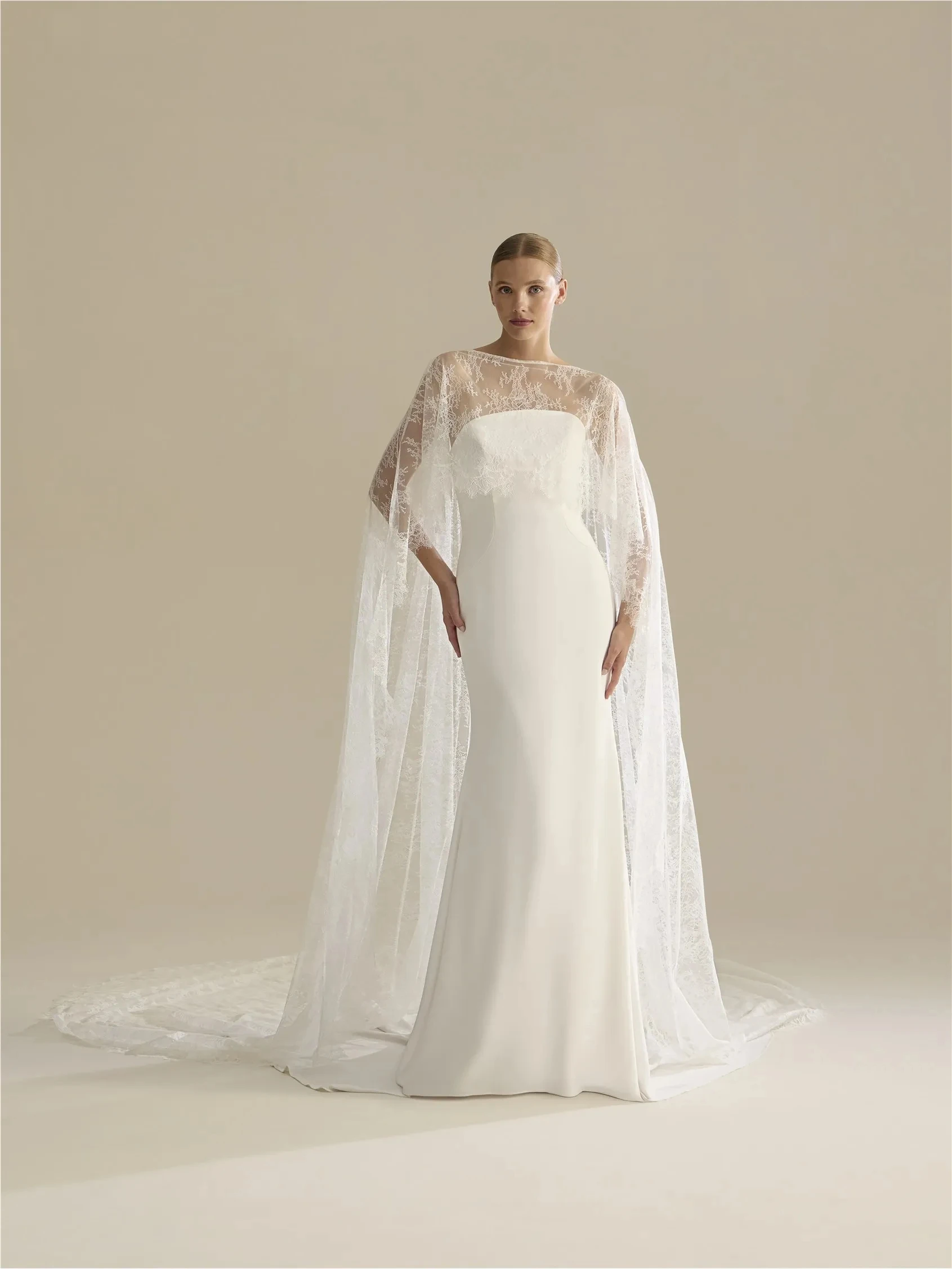 

Customized Cathedral Wedding Capes Lace Bride Coat Short Front Long Back Bridal Cloak Special Occasion Bolero Shrug