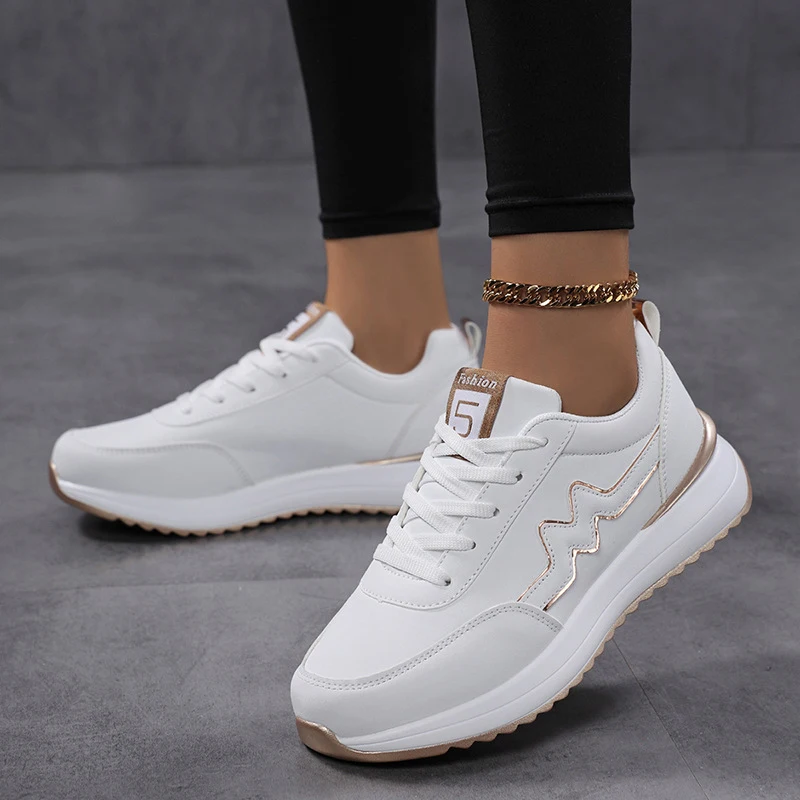 

Women's leather travel shoes, casual white shoes, thick soled fashionable outdoor sports shoes