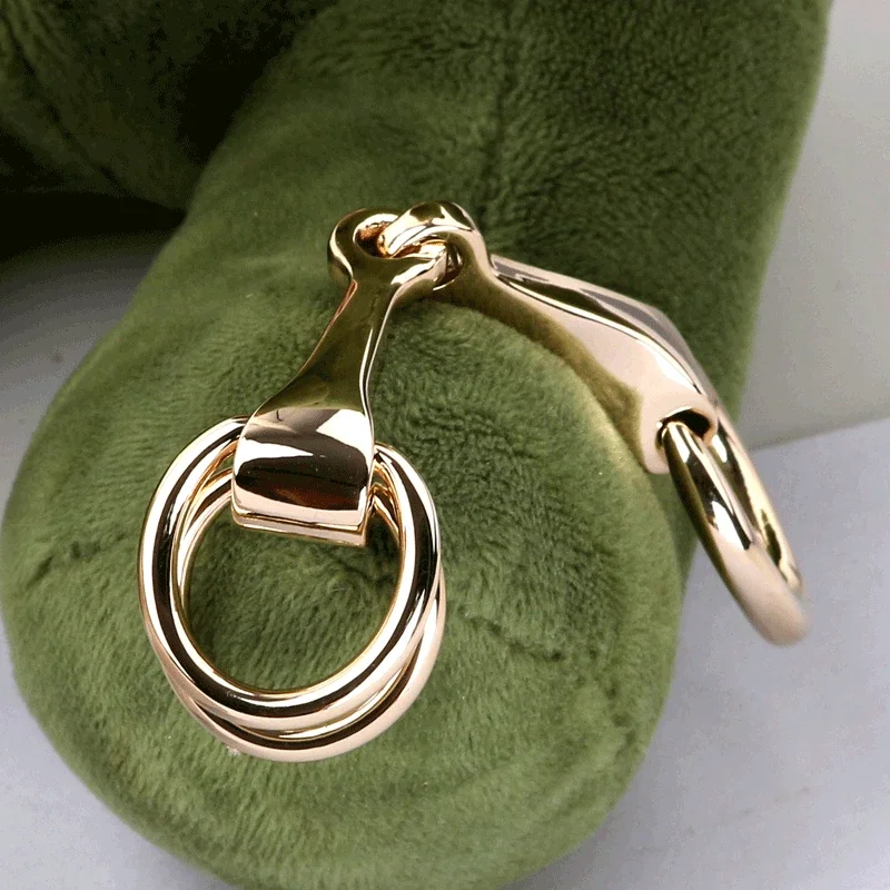 High-Grade Plating Scarf Brooches Women Buckles Ring Metal Scarves Horseshoe Buckle Luxury Scarfs Brooch Jewelry Accesories 2022