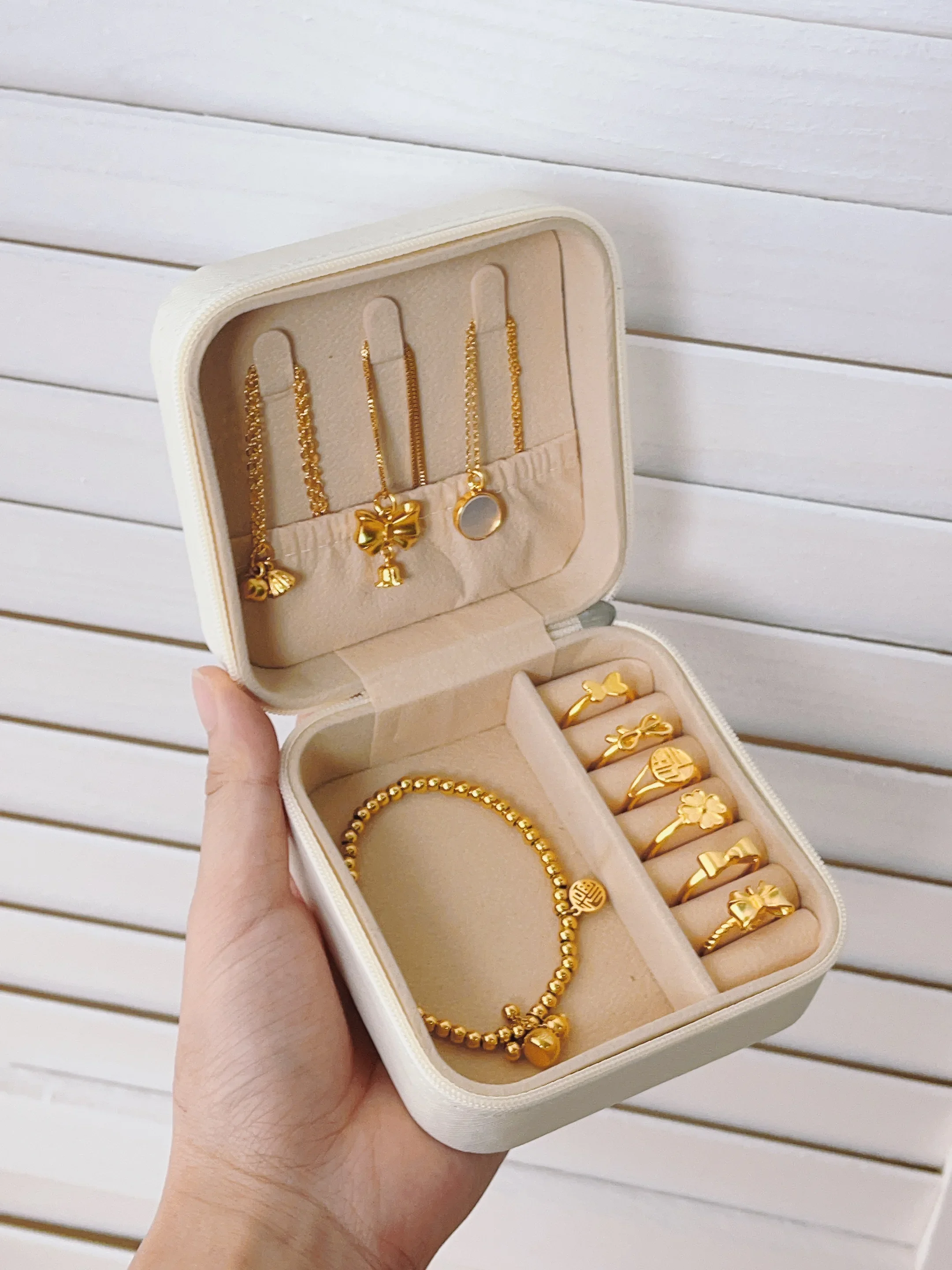 

Portable Jewelry Box Storage Box Earrings Earrings Hand Jewelry Necklace Ring Small Delicate Mini New Boxs