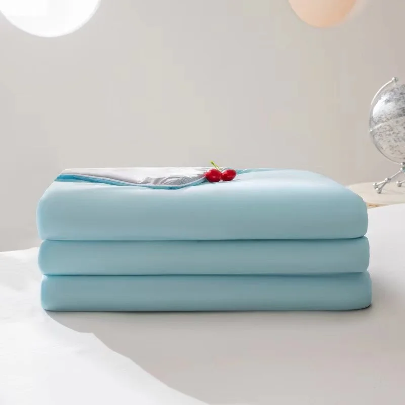 Cooling Blanket - Premium Quality Summer Quilt, Soft & Breathable for Comfortable Sleep