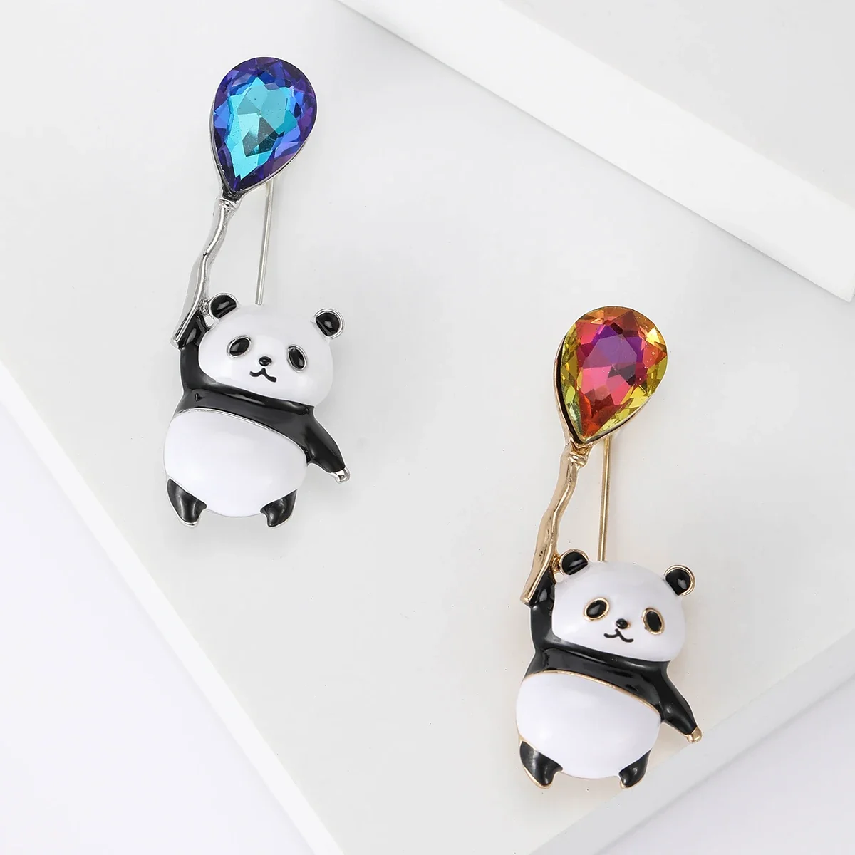 New Enamel Balloon Panda Brooches for Women Unisex Shiny Glass Animal Pins Event Party Backpack Decoration Clothes Accessories