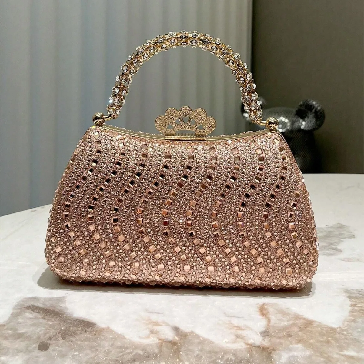 J160 Champagne Banquet Bag with Diamond Studded Phoenix Crown Buckle Handbag Banquet Dress Chain Bag 2025 Sweet Memory Dolly Bag