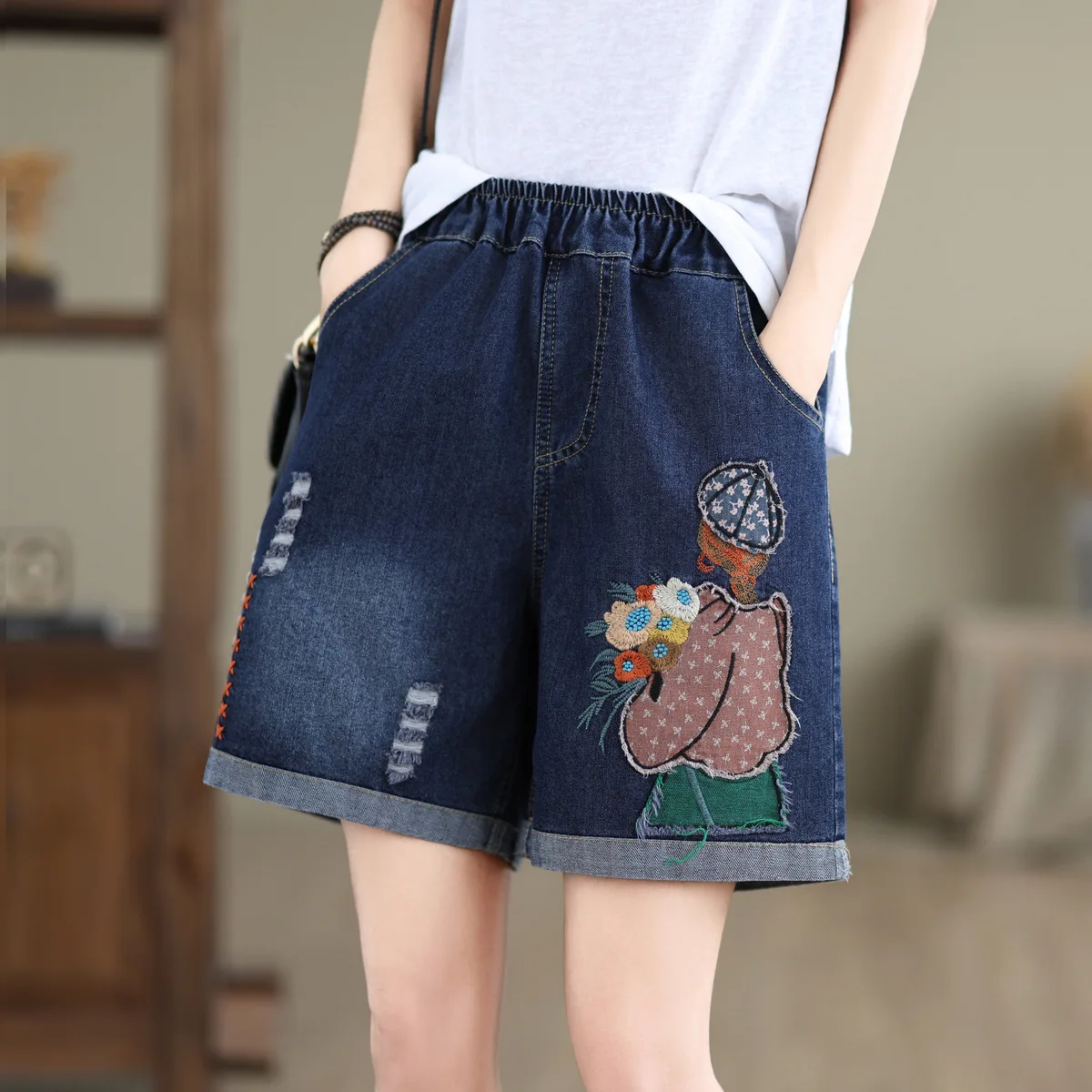 

Mori kei clothing harajuku fashion cartoon girl embroider denim shorts for women summer Japan style original jean shorts