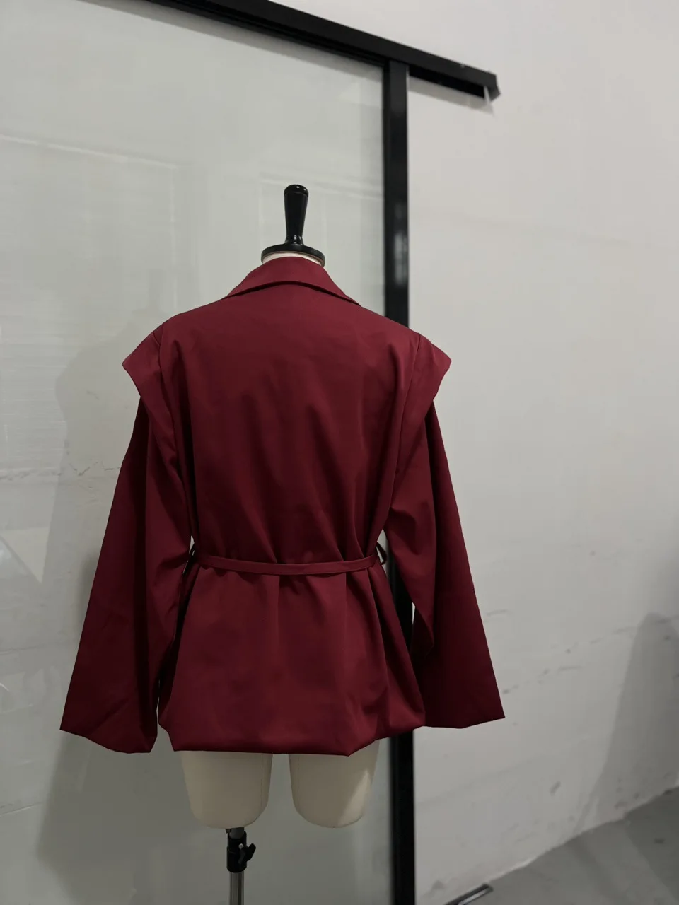 Tossy Elegante Anzugjacke für den Arbeitsweg, Damen, mit Schnürung, lockerer Schnitt, Taschen, Patchwork-Design, Revers, Party-Look, Oberbekleidung für Damen, Bandage-Mantel, Jacke. – Detail 14