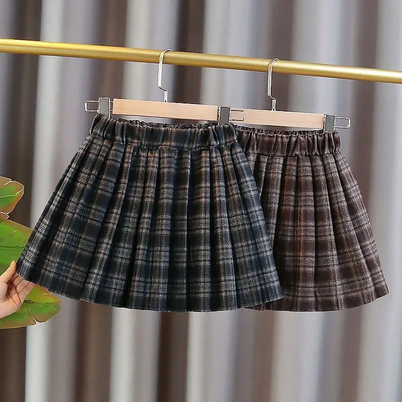 Girls' pleated skirt autumn and winter New Year gift, spring and autumn new style fashionable plaid skirt