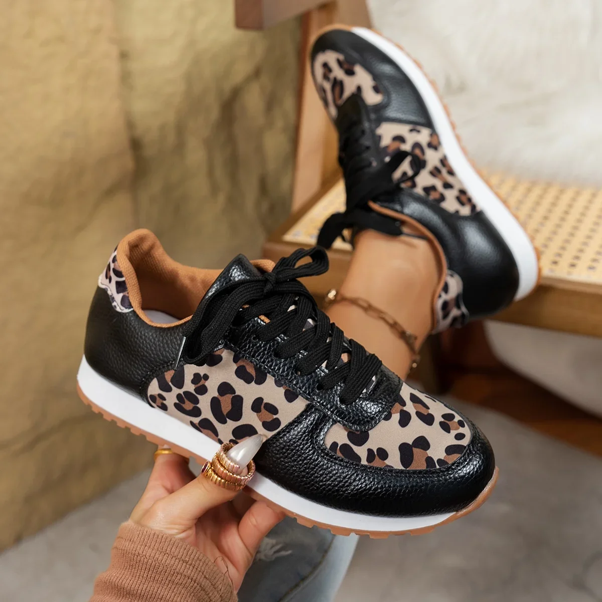 Zapatos deportivos cómodos con cordones para mujer, calzado informal de suela gruesa con estampado de leopardo de corte bajo, talla grande, primavera/otoño