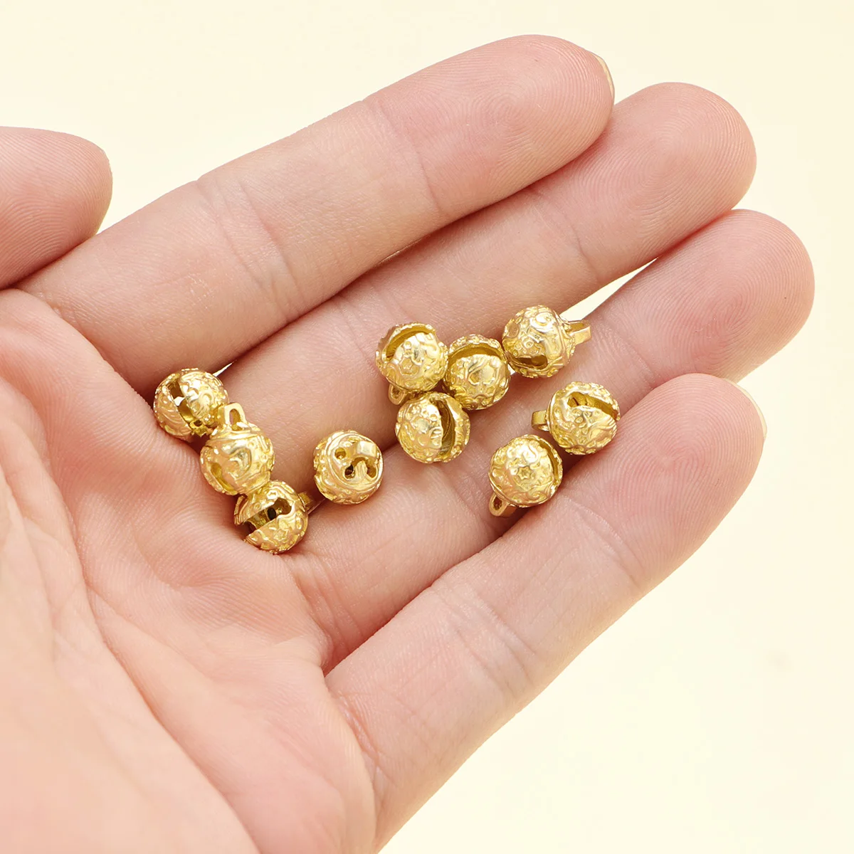 

10pcs 8Mm Tiger Head Bells Handmade Copper Hollow Decorative Pendant Keychains For Bag Backpack Car Diy Craft Wind Chime Gift