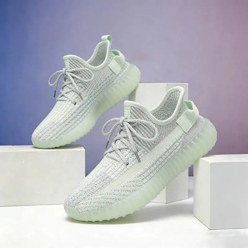 

Новые женские кроссовки 2026 года: дышащие сетчатые кроссовки для бега, спортивные повседневные кеды в стиле унисекс, удобные кроссовки для пар