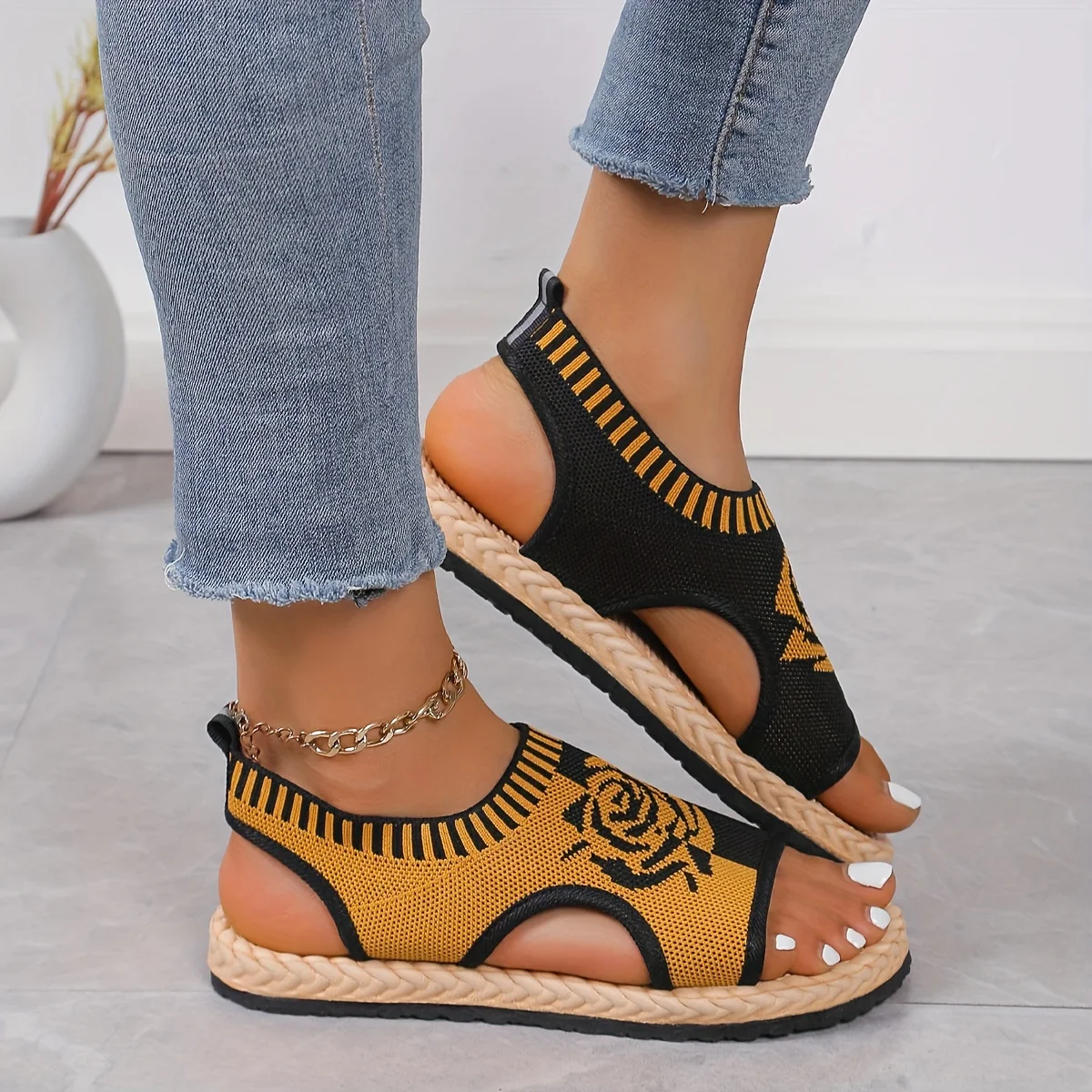 Hochwertige neue Sommer-Stricksandalen für Damen, atmungsaktive Sportschuhe, vielseitige Slip-On-Plateauschuhe im koreanischen Stil – Detail 15