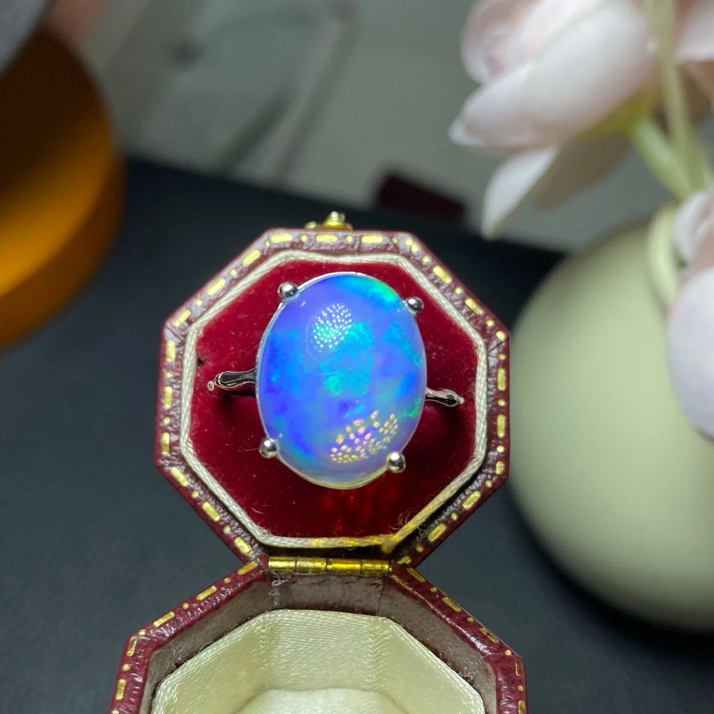 

Серебряное кольцо с опалом S925, большой центральный камень 12x16 мм с возможностью игры в цвет, сертифицированные ювелирные изделия из натурального драгоценного камня