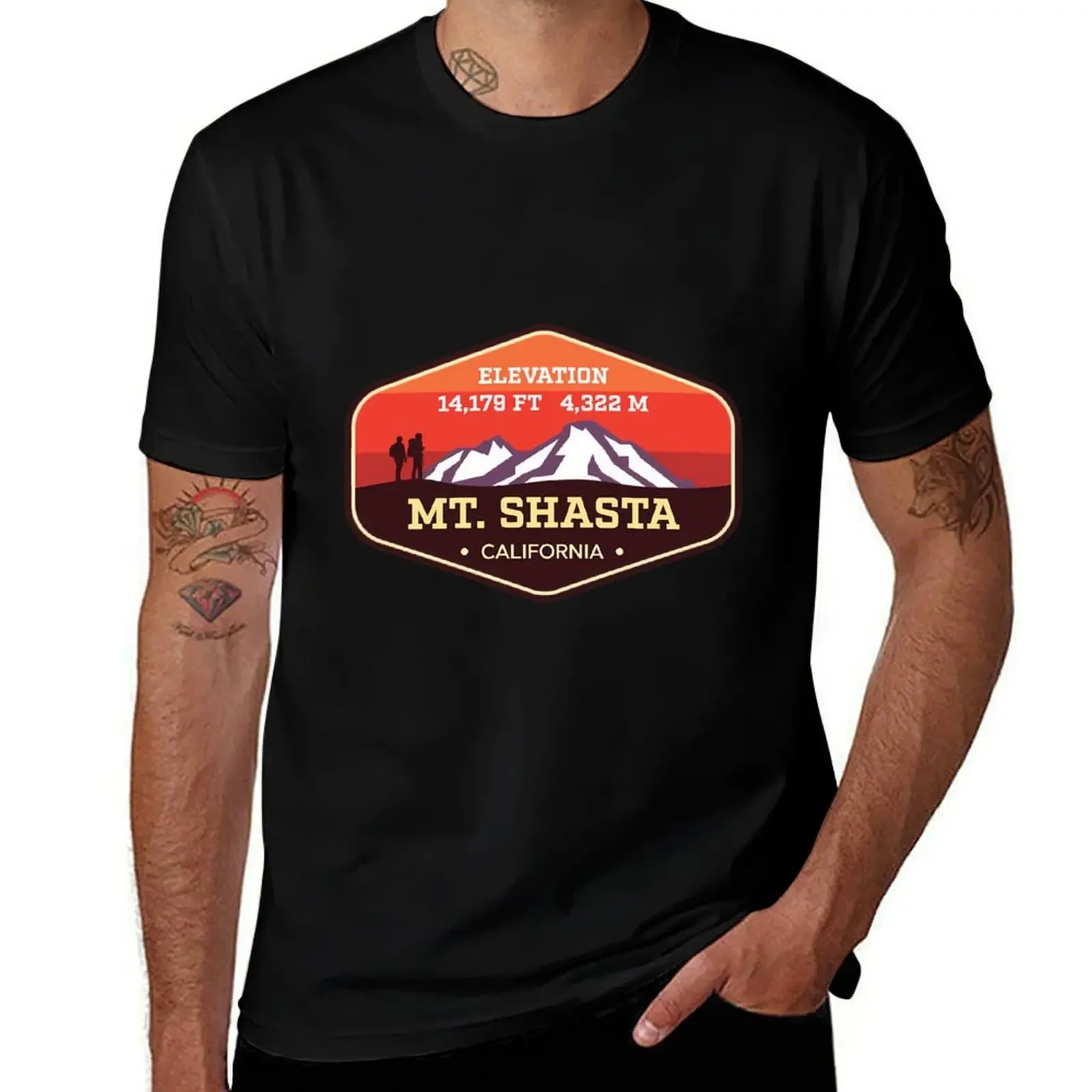 Mt Shasta California - Colorful 14er Mountain Climbing Badge \t T-Shirt T-shirts oversize blue lock clothes for men