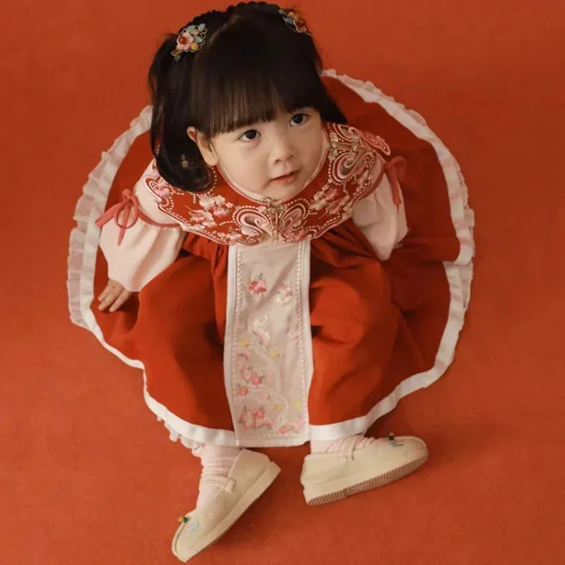 Vestido de princesa Hanfu retro para niñas y niños, cheongsam chino bordado, traje tradicional de Año Nuevo, dinastía Ming