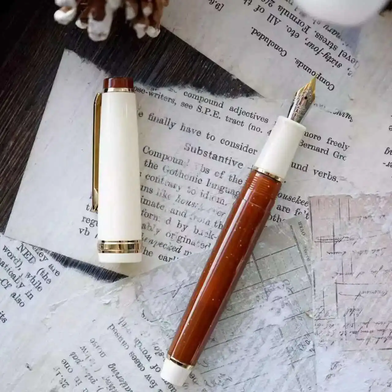 Jinhao 82, новый цвет, специальная полупрозрачная цветная перьевая ручка для практики каллиграфии, милая карманная ручка