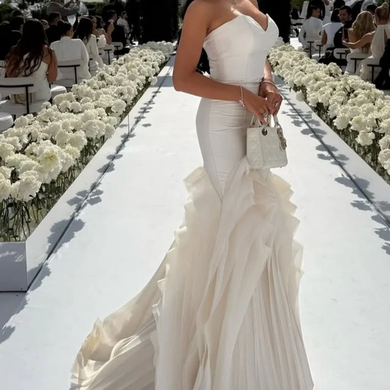 

Ivory White Appliques Wedding Dresses Lace layering Decal long tail Fishtail Skirt off-shoulder Made wedding dress Bridal Gown