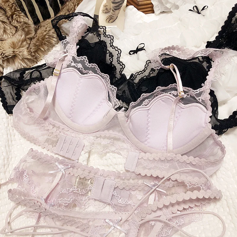 Lace embroidered three piece bra breifs set shapely and thin soft steel ring thin linegerie sexy underwear socks with T trousers