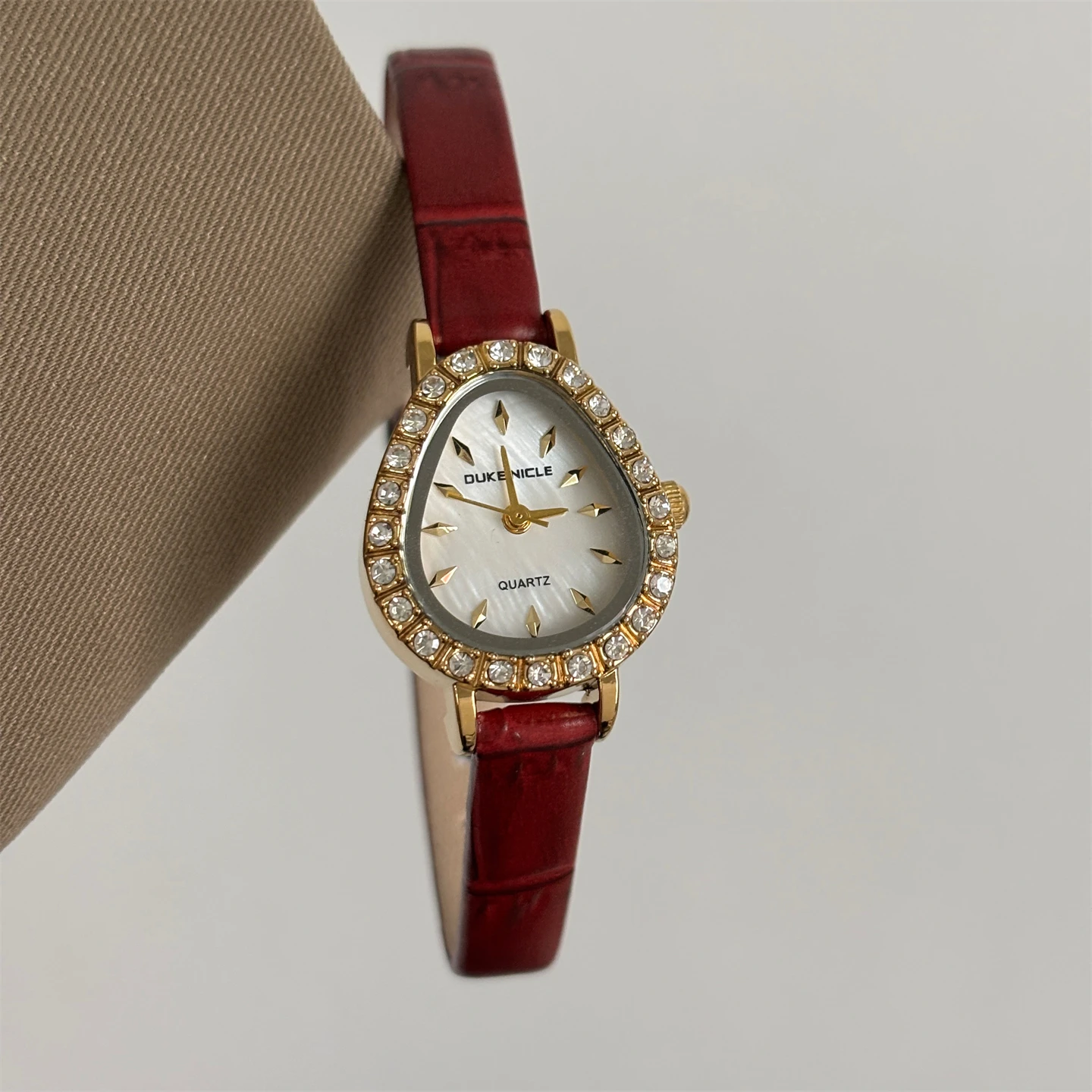 Elegant ladies' watch, thin strap watch, light luxury, versatile, fashionable and high-value ladies' wrist watch, gift for women