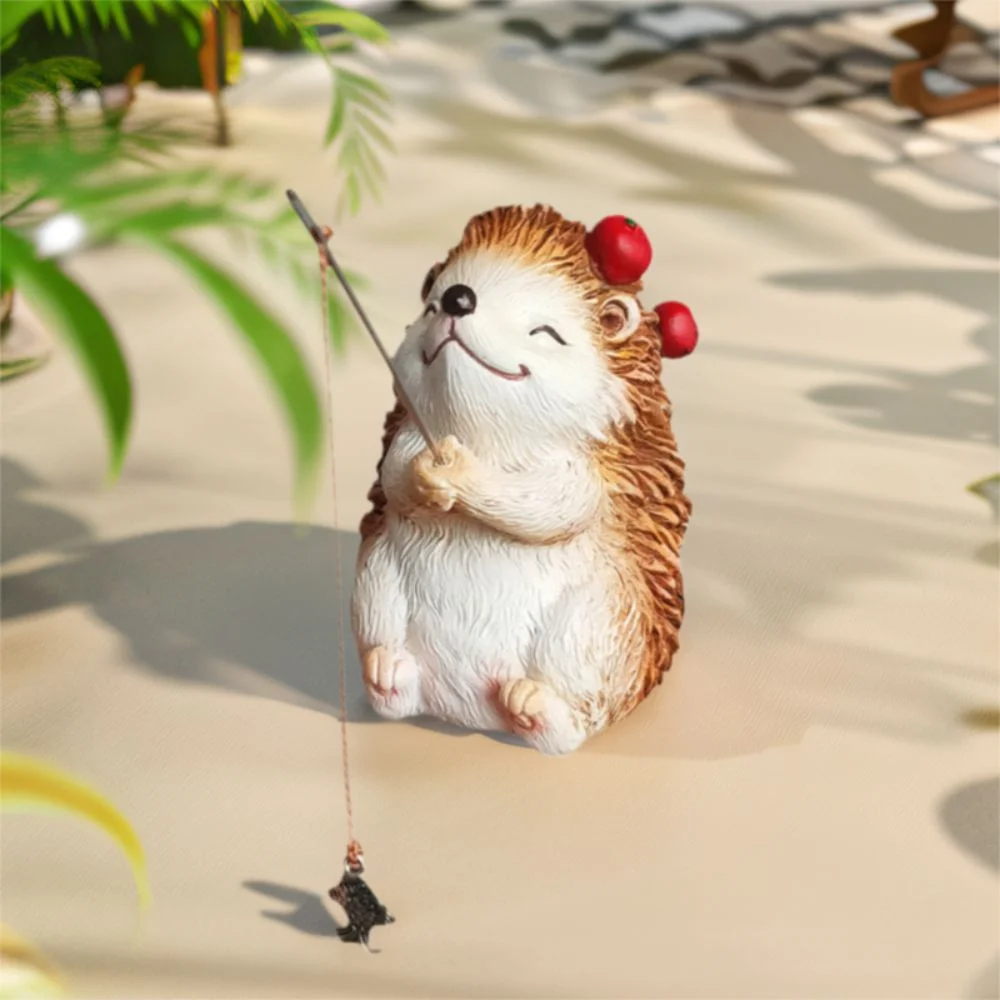 

Creative Cute Hedgehog Fishing Ornament Funny Resin Mini Hedgehog Figurine Handmade Hedgehog Statue Fish Tank