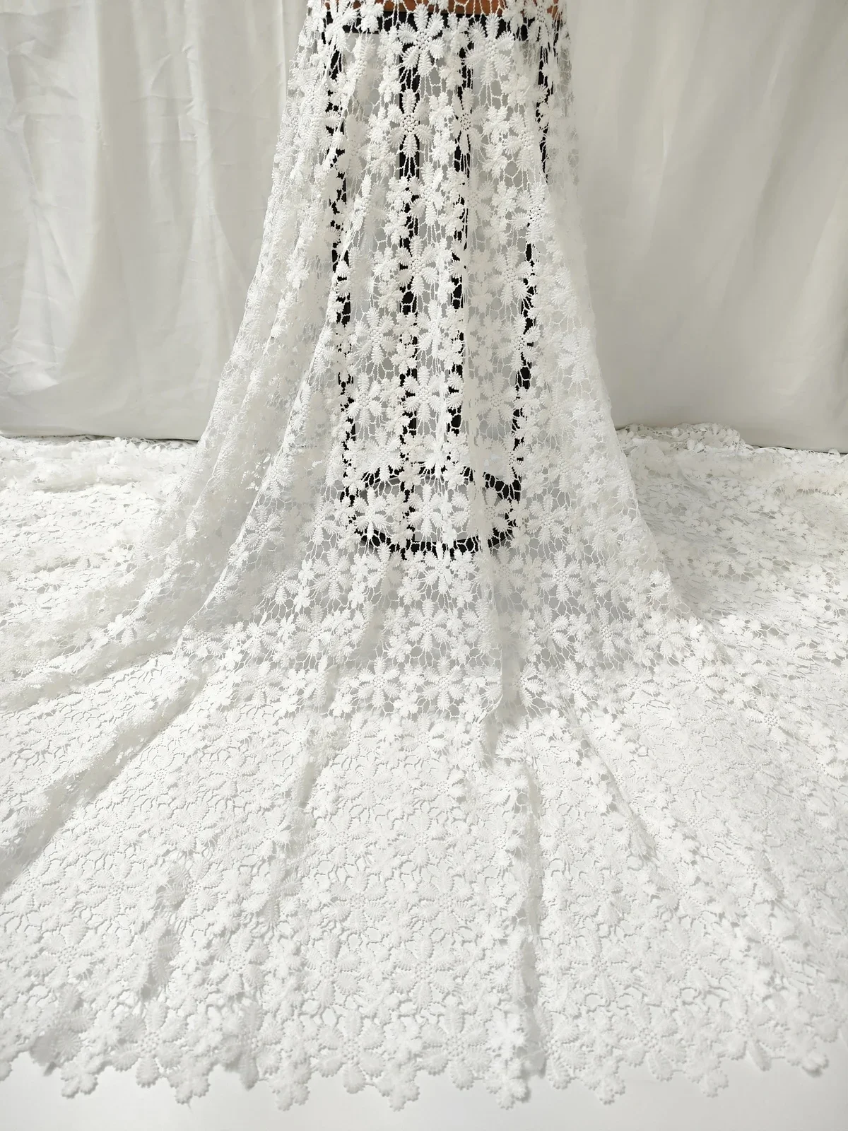 White African Guipure Lace Fabric 2023 High Quality Water Soluble Nigerian Cord Lace Fabric For Wedding Dress Sewing LWH23102