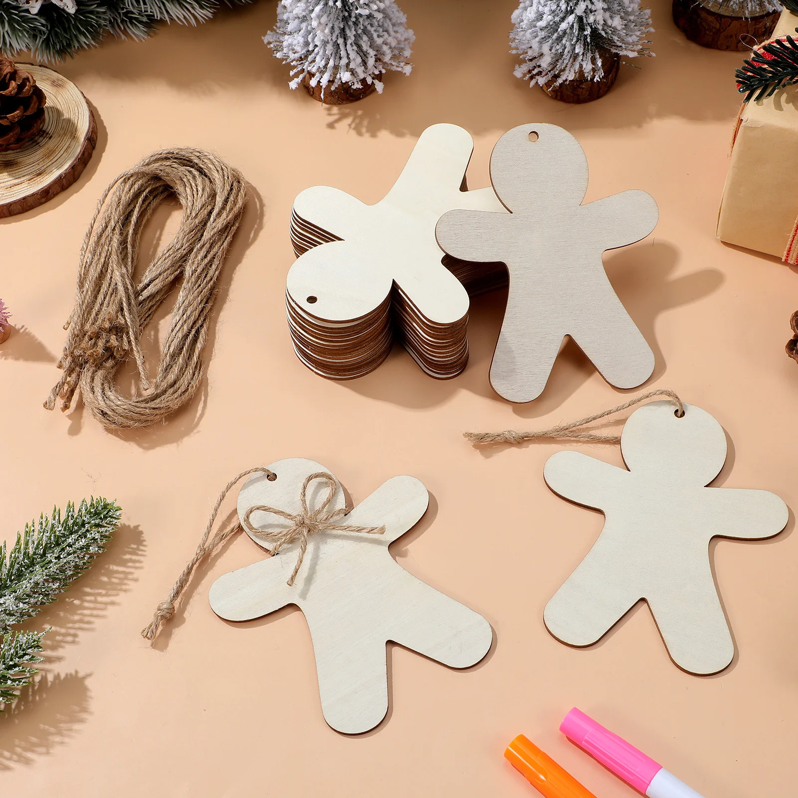 

20 set Wooden Christmas Decor Gingerbread Man Cutouts Unfinished With Ropes For Diy Xmas Ornament Craft Party Supplies